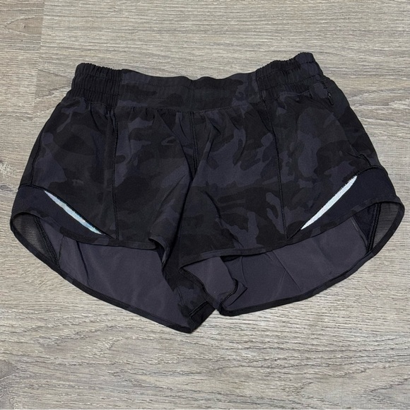 lululemon athletica Pants - Lululemon hotty hot shorts camo 6